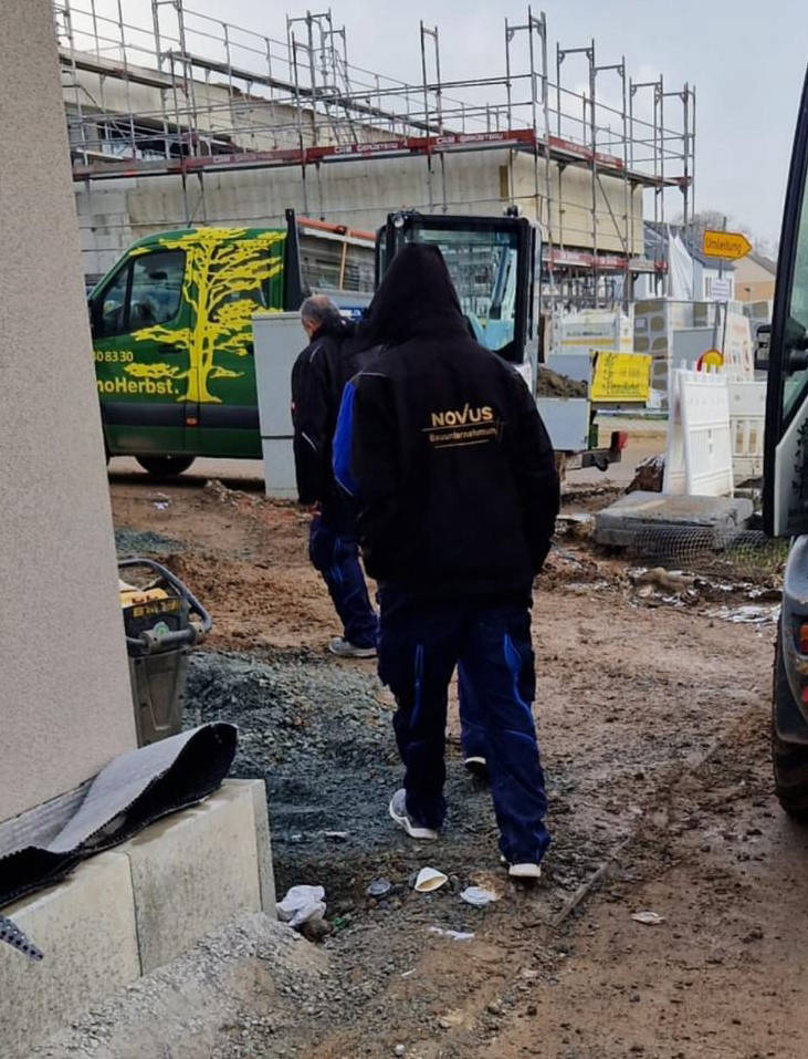 NOVUS Team auf der Baustelle